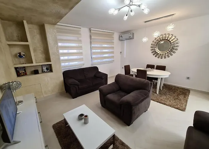 Adonis Apartment